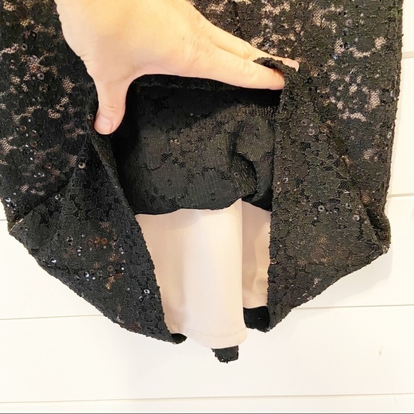 Nightway | Lace Short Banded Cocktail Dress - Picture 7 of 14